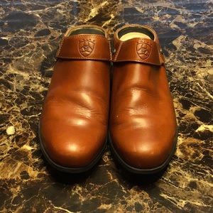 Ariat 9.5 B 40.5 Leather Clogs FIRM